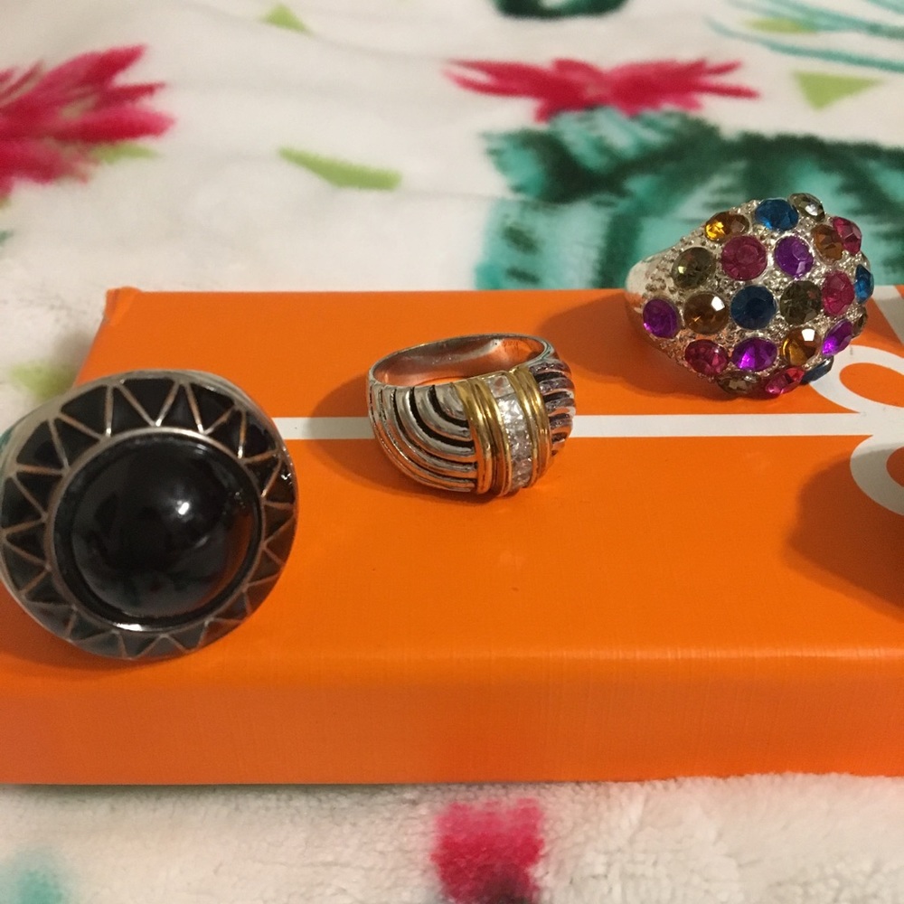 Costume Rings - Picture 4 of 4